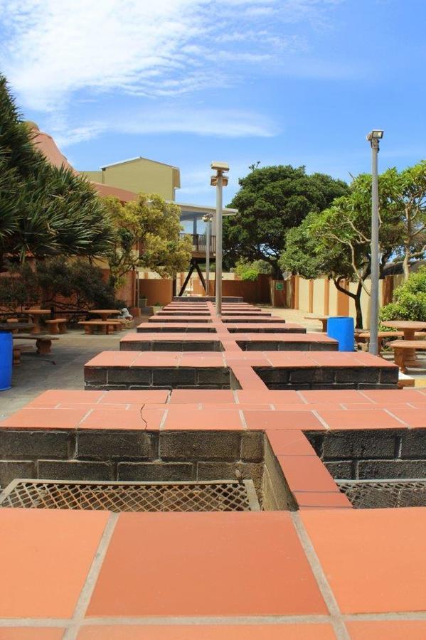 Sea Wave Holidays - Stella Maris Amanzimtoti Eksteriør billede
