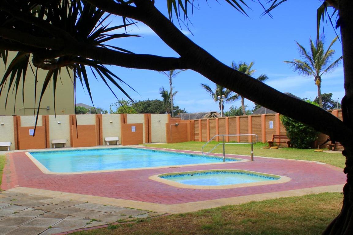 Sea Wave Holidays - Stella Maris Amanzimtoti Eksteriør billede